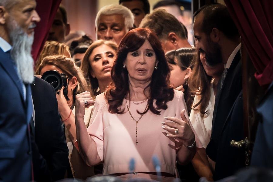 Cristina Kirchner diz que objetivo da Justiça é bani-la da política