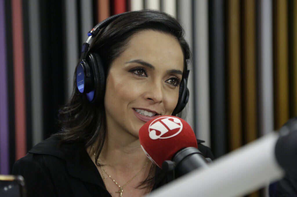Izabella Camargo não terá que pagar R$ 500 mil para Globo