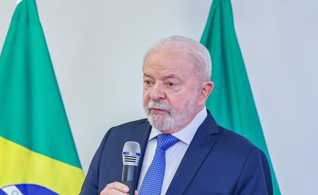 Lula defende ajuda a países vizinhos e fala em ‘compartilhar’