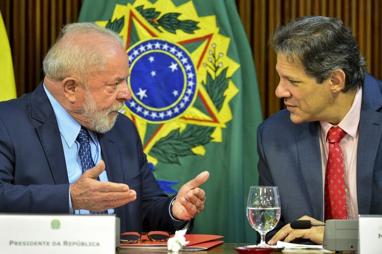 Lula diz que Haddad é ‘criativo’ e que governo vai fazer PIB crescer