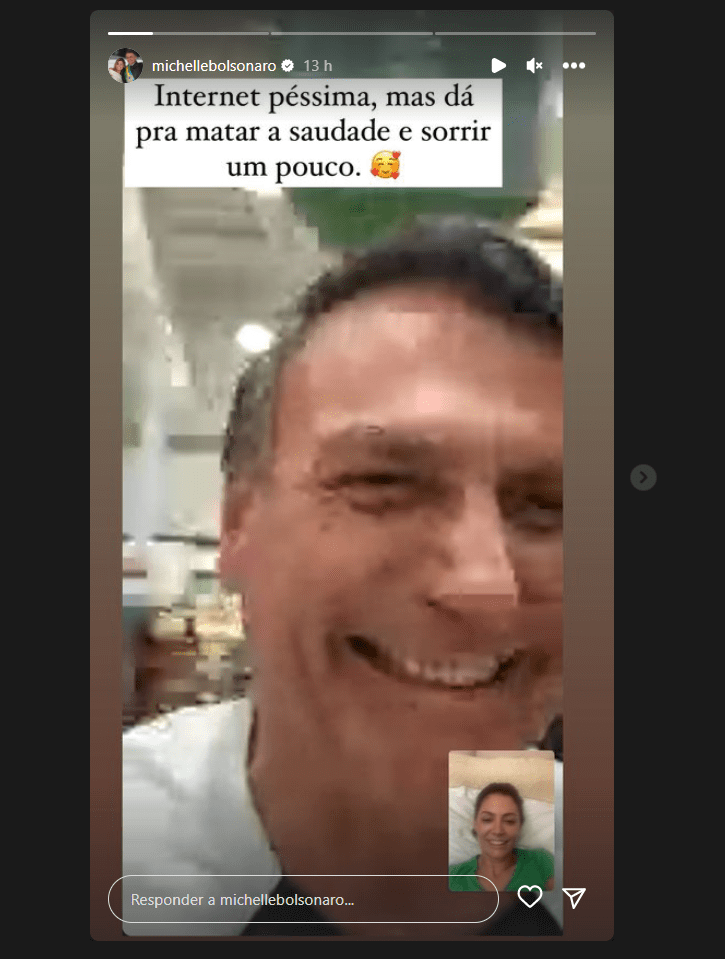 Michelle mostra videochamada com Bolsonaro: “Matar saudade”
