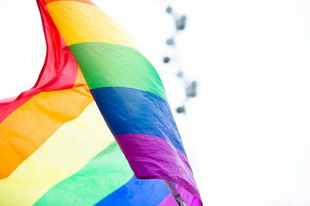 Padres alemães poderão dar a benção a casais LGBTs em 2026