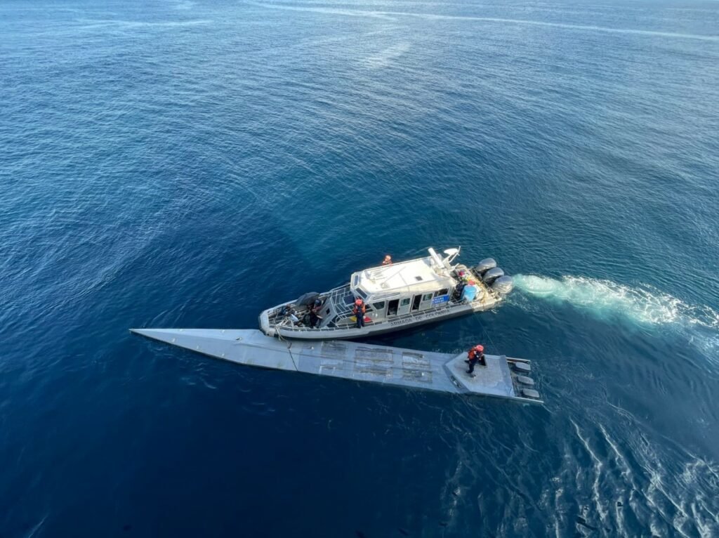Submarino-fantasma encontrado pela marinha da Colômbia 2