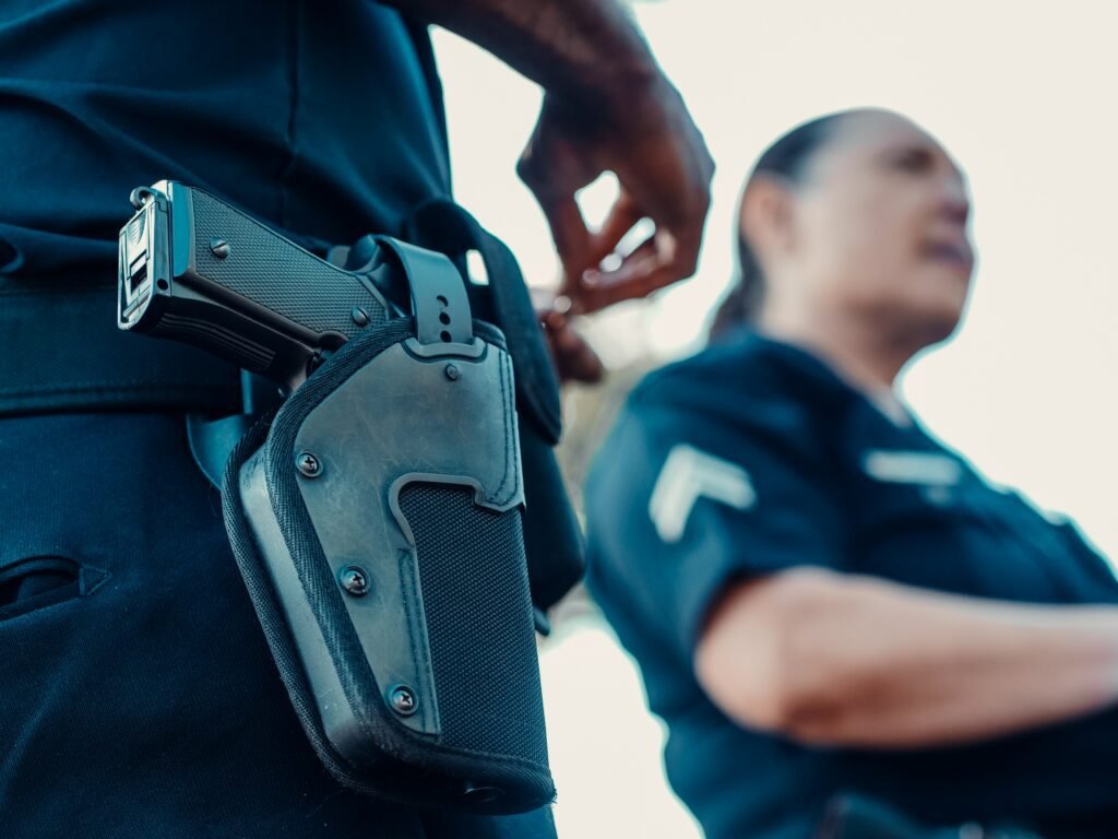 Após tragédia, Blumenau quer policiais armados nas escolas
