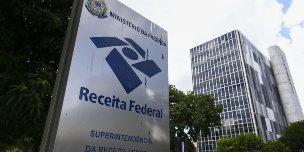 Arrecadação federal atinge R$ 171,05 bilhões em março