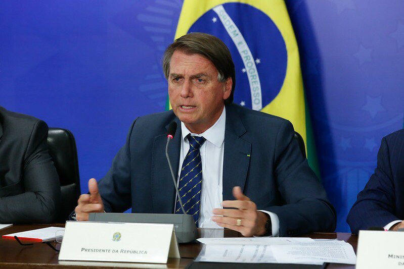 Bolsonaro chama Lauro Jardim de “fofoqueiro” após inverdades
