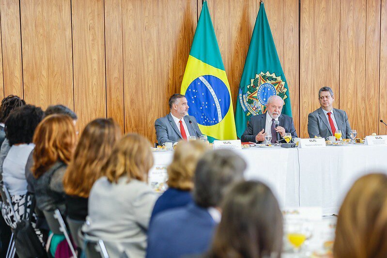 Lula diz que tem sido orientado a não falar o nome de Bolsonaro