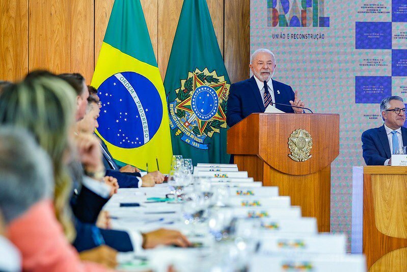 Lula exigirá cartão de vacinação dos funcionários do Planalto