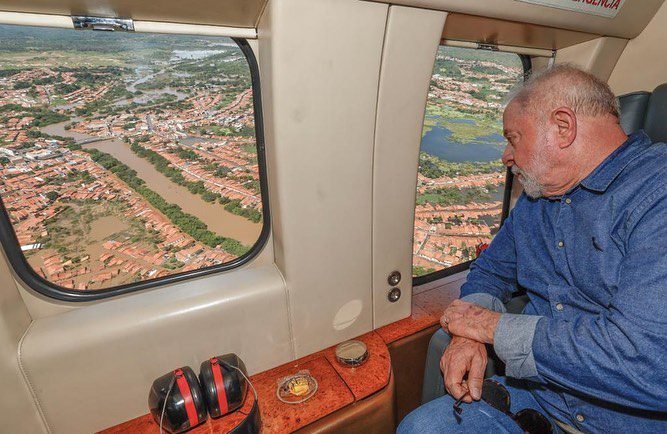 Lula lembra de Bolsonaro até nas áreas inundadas no Maranhão