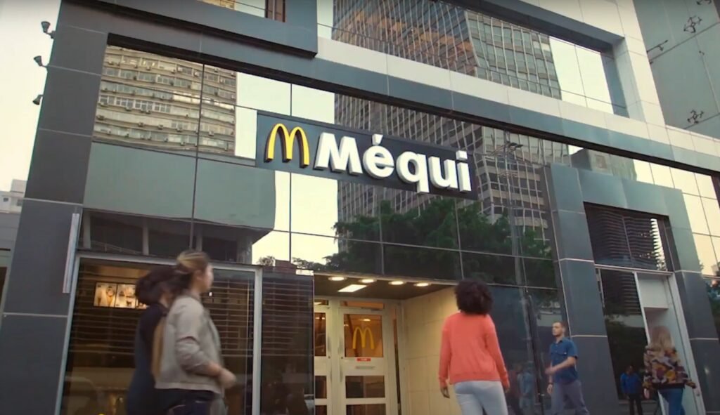 McDonald's suspende atividades nos EUA e prepara demissões