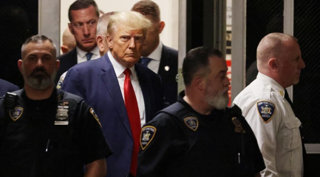 No Tribunal de NY, Donald Trump se declara inocente