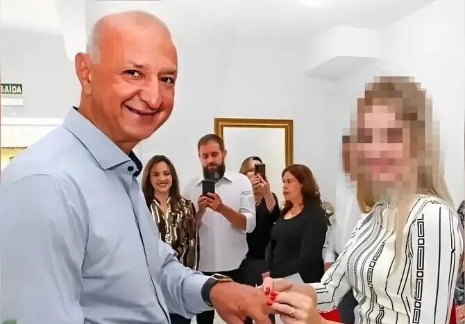 Quem é o prefeito que se casou com uma adolescente de 16 anos