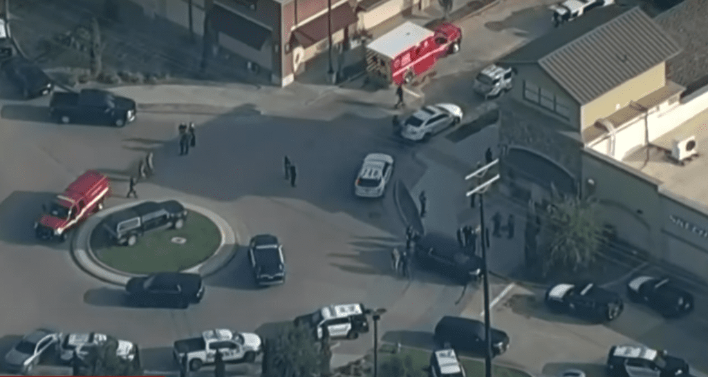 Ataque a tiros deixa 8 mortos em shopping no Texas