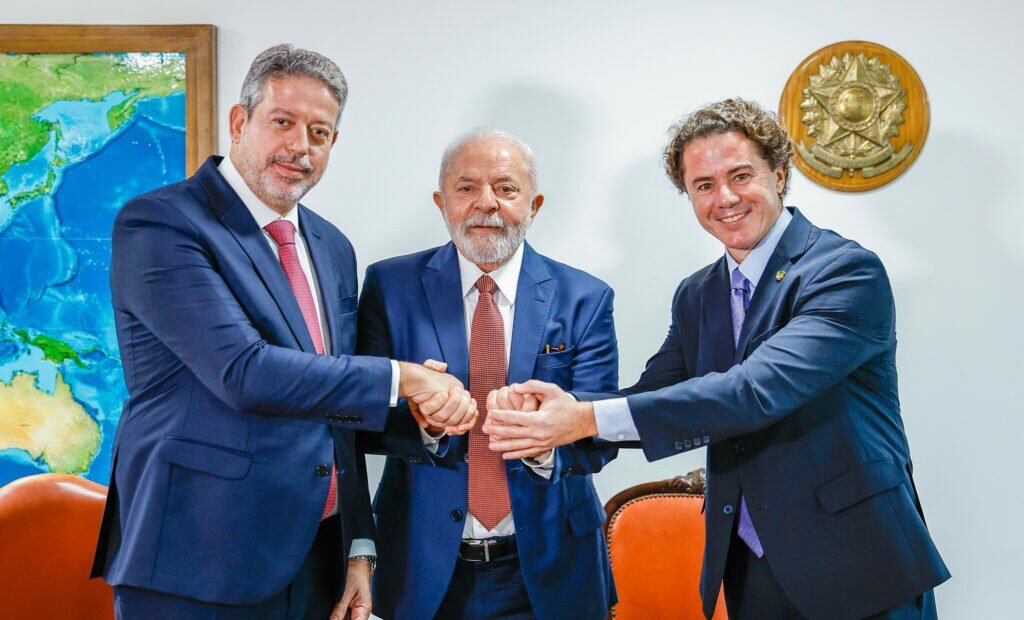Lula fala em negociar com parlamentares “a cada votação”