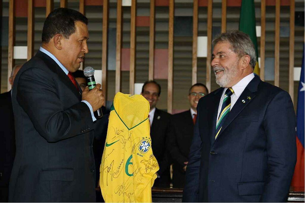 Lula teve mercadoria retida após visitar Chávez, diz site