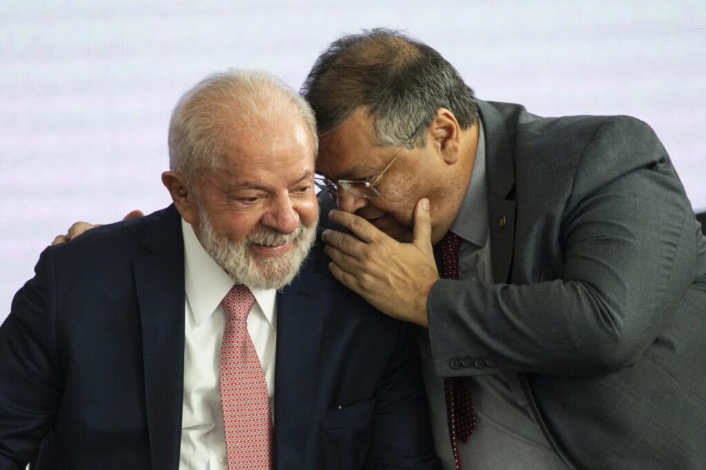 Lula presta solidariedade a Flávio Dino após ‘dama do tráfico’ no MJ: “Ataques artificalmente plantados”